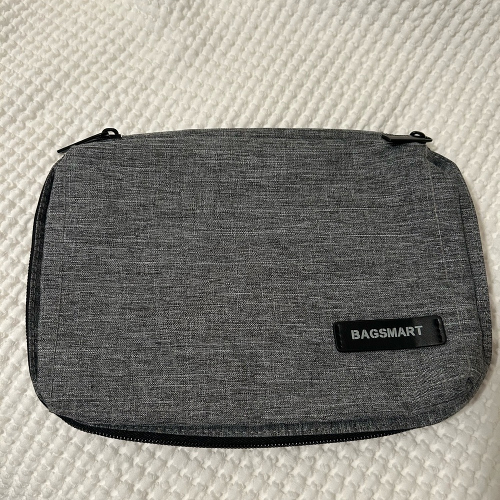 Bahamas’s Gray Tech Bag